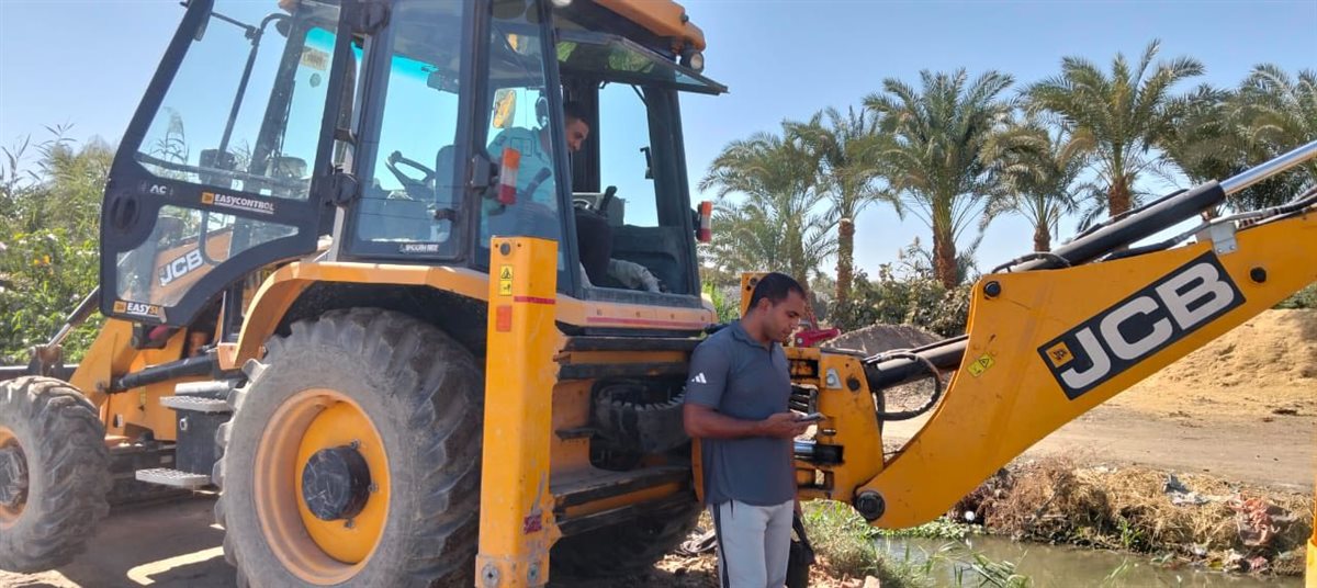 أثناء اصلاح خط المياه