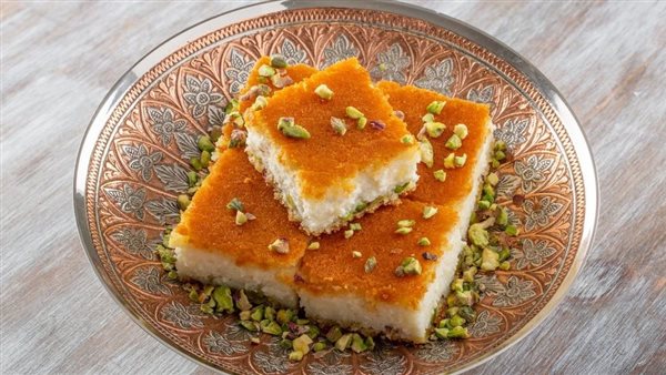 بسبوسة بالقشطة