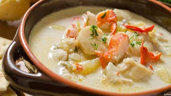 شوربة السي فود بالبطاطس&nbsp;