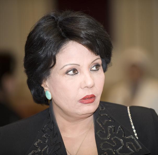<strong>فردوس عبد الحميد</strong>