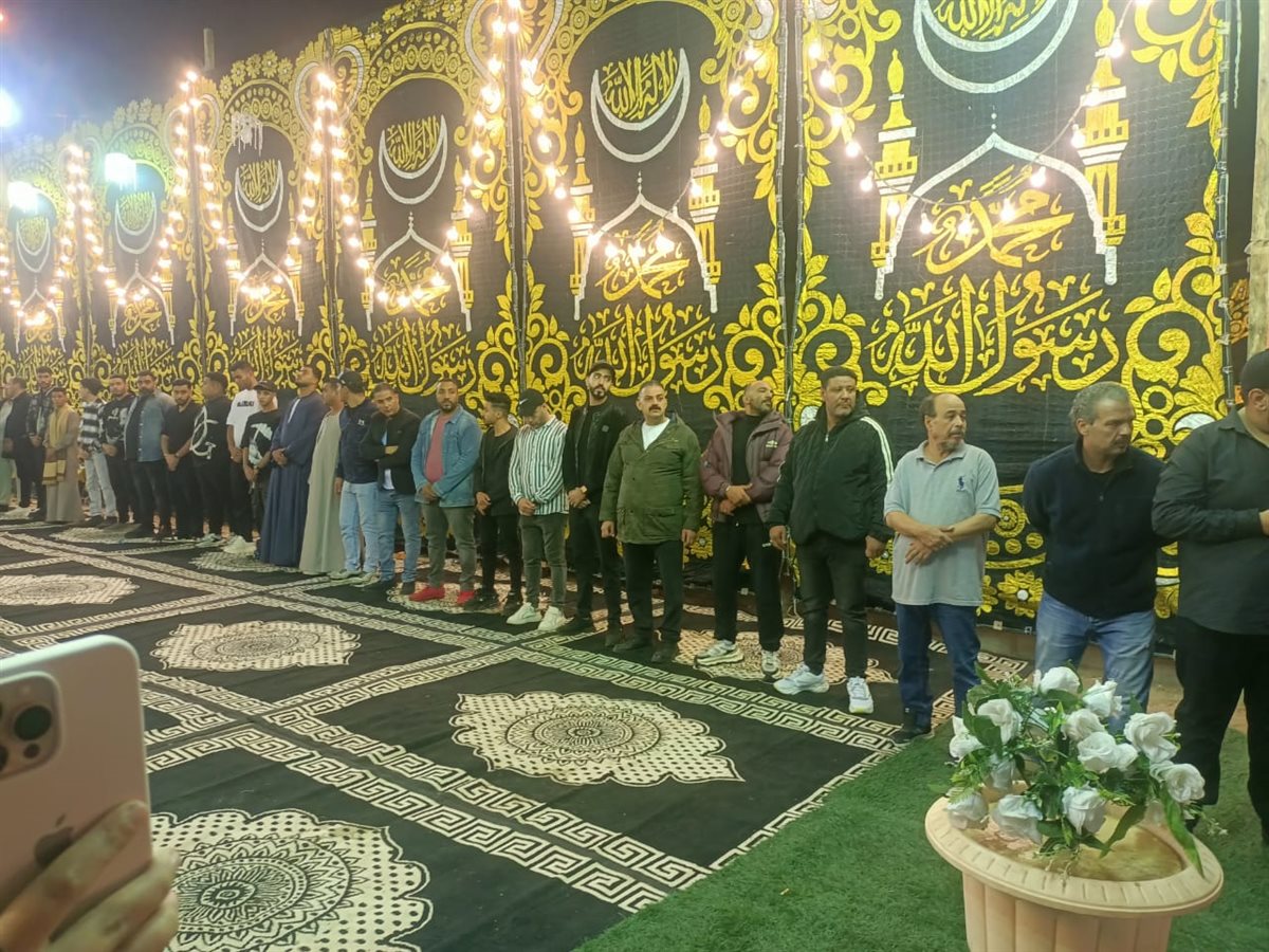 <strong>عزاء الفنان الراحل إسماعيل الليثى</strong>