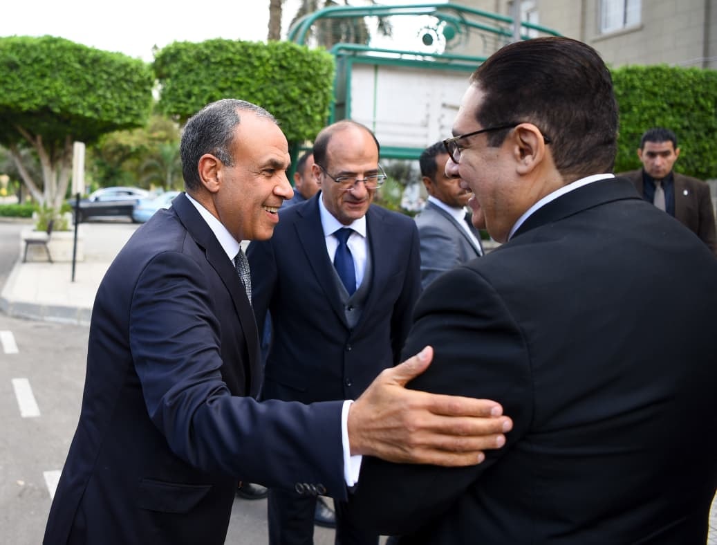 وزير الخارجية