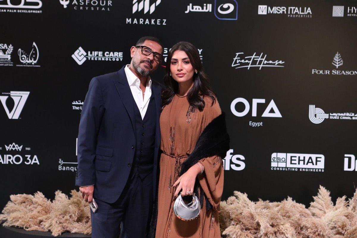 <strong>المايسترو هاني فرحات وزوجته الفنانة دنيا جمعة</strong>