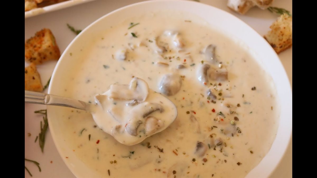شوربة المشروم&nbsp;