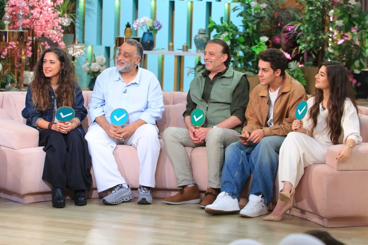 <strong>برنامج معكم منى الشاذلي</strong>
