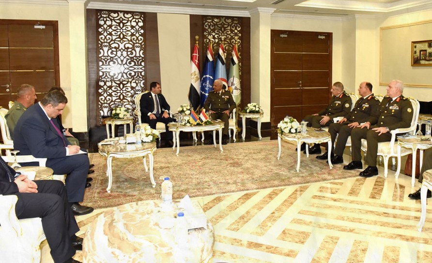 اللقاءات