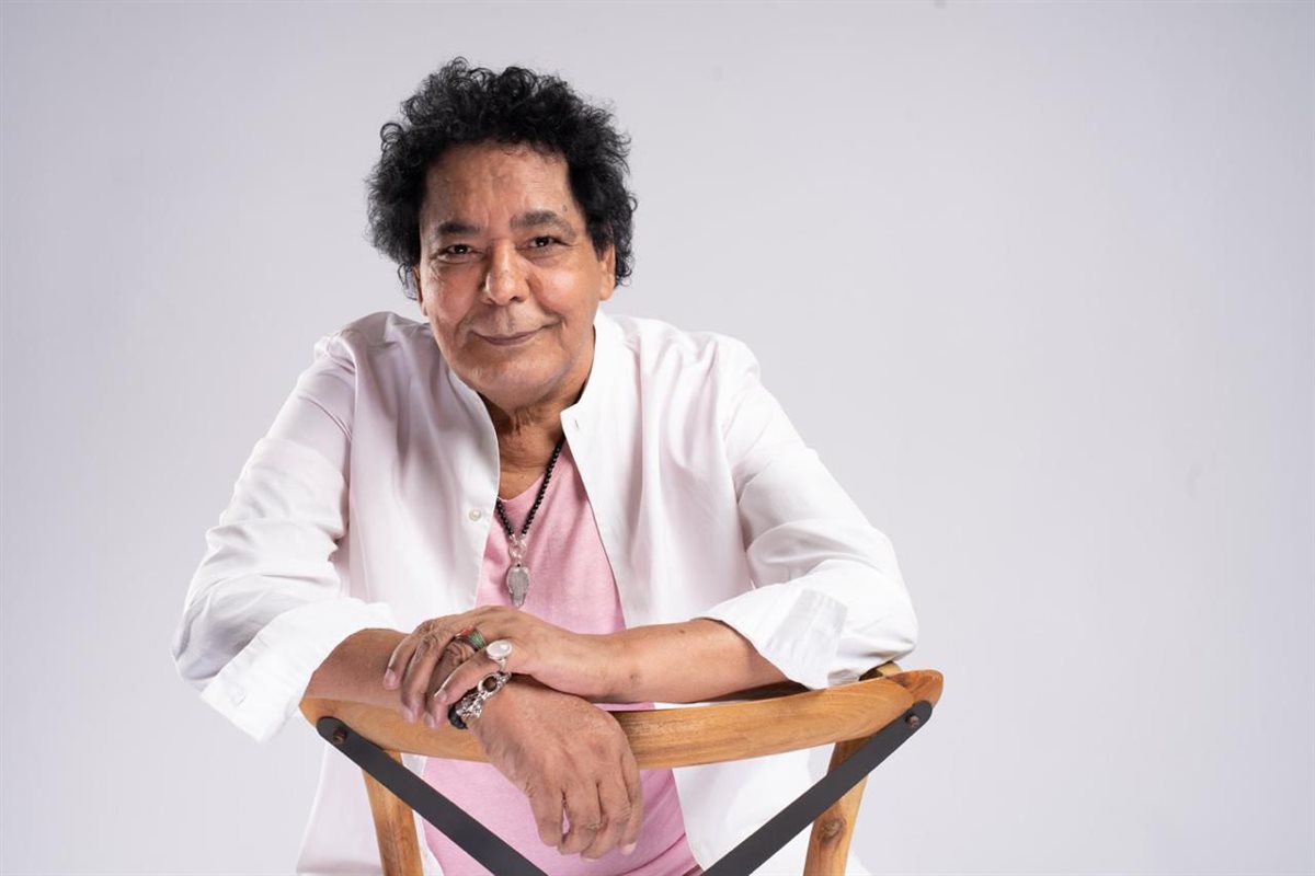 <strong>محمد منير</strong>
