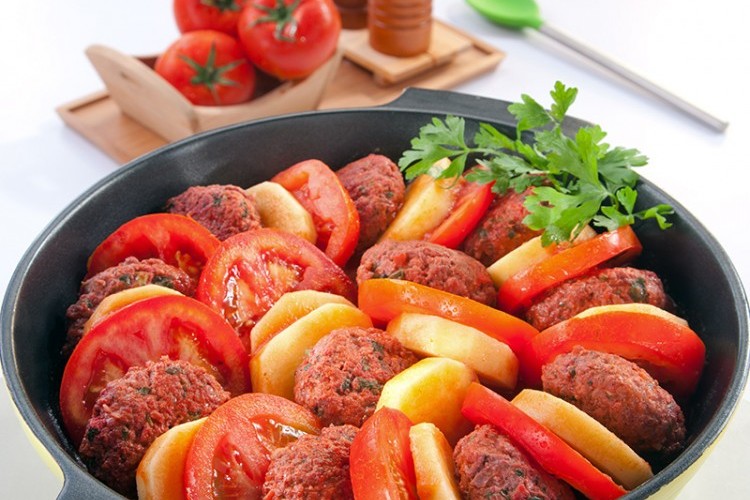 صينية الكفتة بالبطاطس
