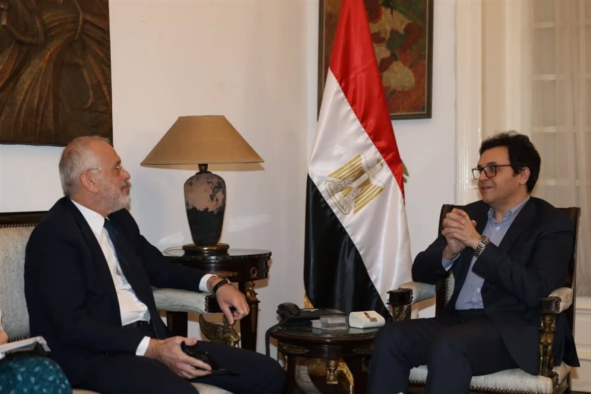 وزير الثقافة يلتقي سفير اليونان بالقاهرة