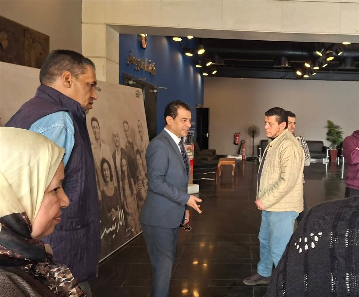 <strong>هشام عطوة بمركز الهناجر</strong>