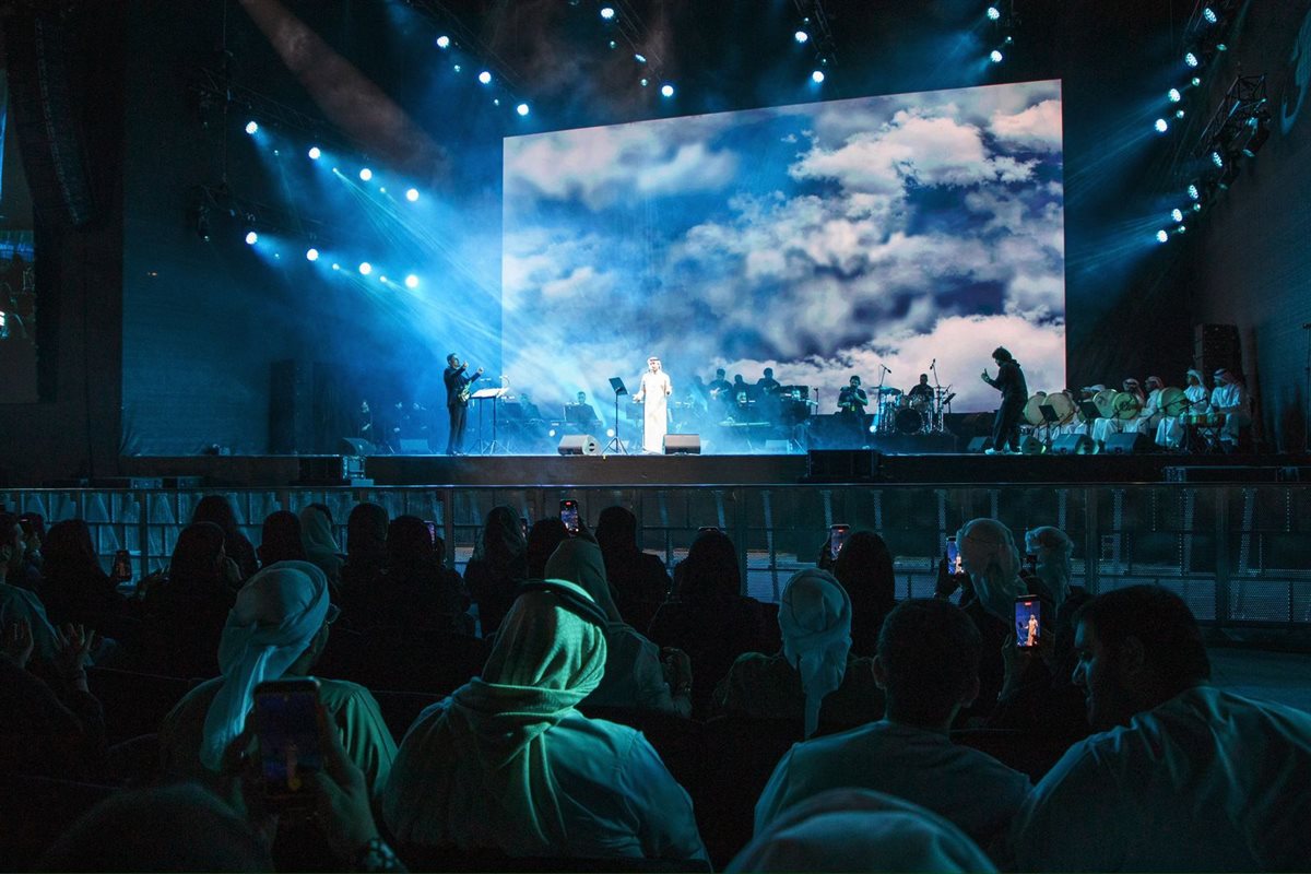 <strong>فؤاد عبد الواحد</strong>