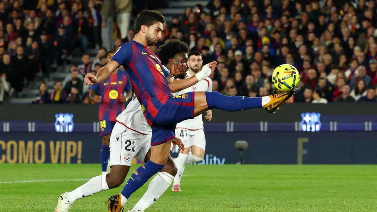 برشلونة وجوادالاخارا