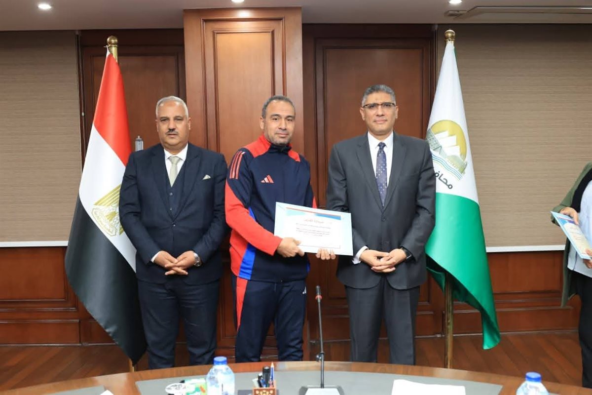 <strong>محافظ الجيزة</strong>