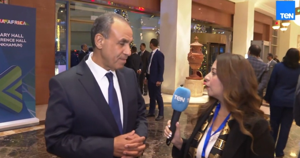 الدكتور بدر عبد العاطي ومراسلة قناة Ten TV&nbsp;