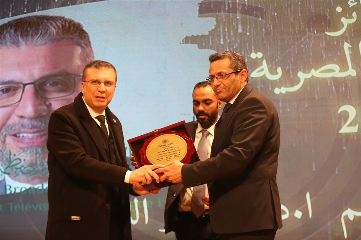 <strong>تكريم الإعلامي عمرو الليثي من نقابة الصحفيين</strong>