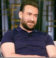 <strong>نضال الشافعي</strong>