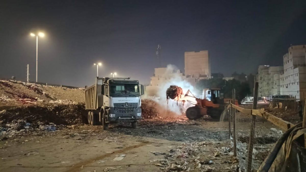 <strong>مخلفات الطريق الدائري</strong>