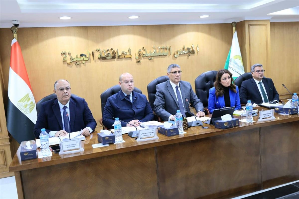 <strong>محافظ الجيزة يشدد على التواجد الميداني في احتفالات عيد الميلاد</strong>