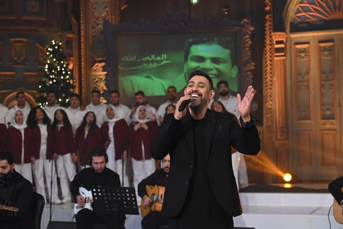 <strong>عمرو مصطفى</strong>