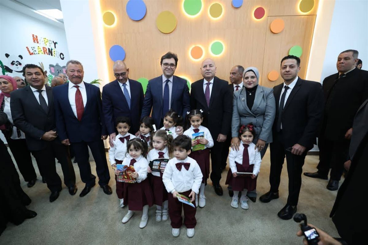 <strong>وزير الثقافة ومحافظ القاهرة</strong>