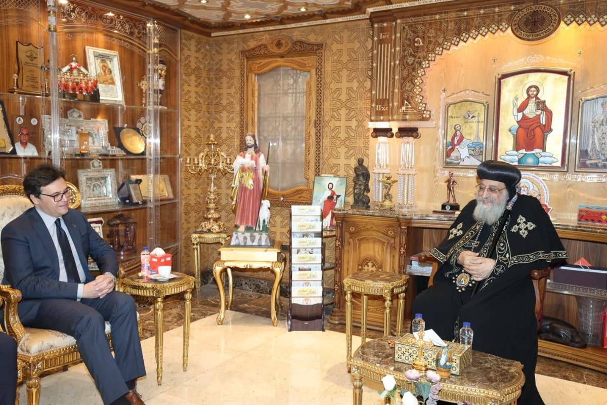 البابا تواضروس يستقبل وزير الثقافة بالكاتدرائية المرقسية لتهنئته بعيد الميلاد المجيد&nbsp;
