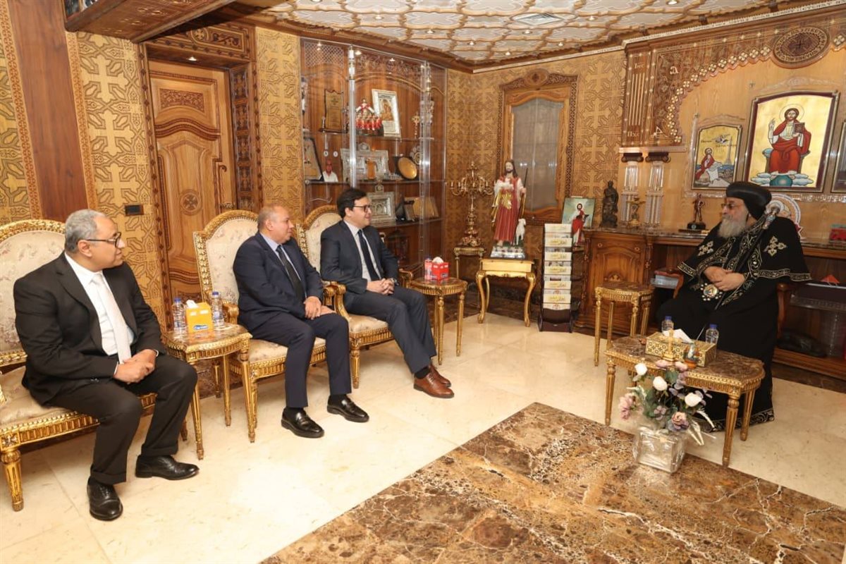 البابا تواضروس يستقبل وزير الثقافة بالكاتدرائية المرقسية لتهنئته بعيد الميلاد المجيد&nbsp;