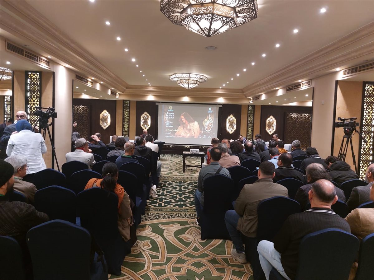 <strong>ندوة العرض المسرحي المغربي «مواطن اقتصادي»</strong>