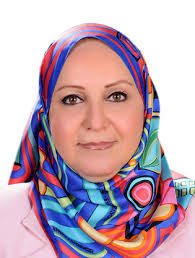 عادلة محمد عبد السلام رجب أستاذ بقسم الاقتصاد