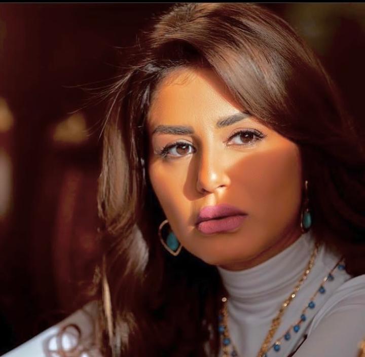 <strong>منة فضالي</strong>