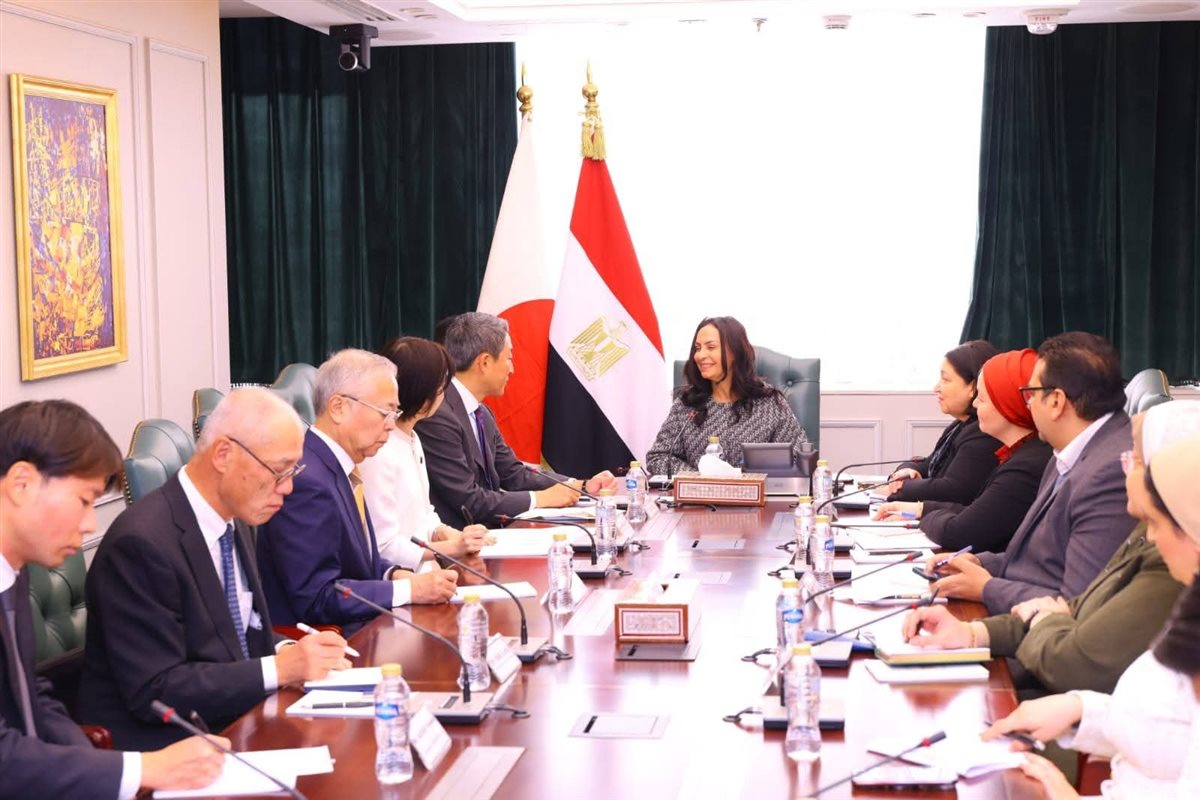 وفد مجلس المستشارين الياباني