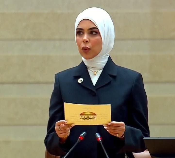 &nbsp;القومى للمرأة يشيد برئاسة 3 سيدات للجلسة الافتتاحية لمجلس النواب&nbsp;