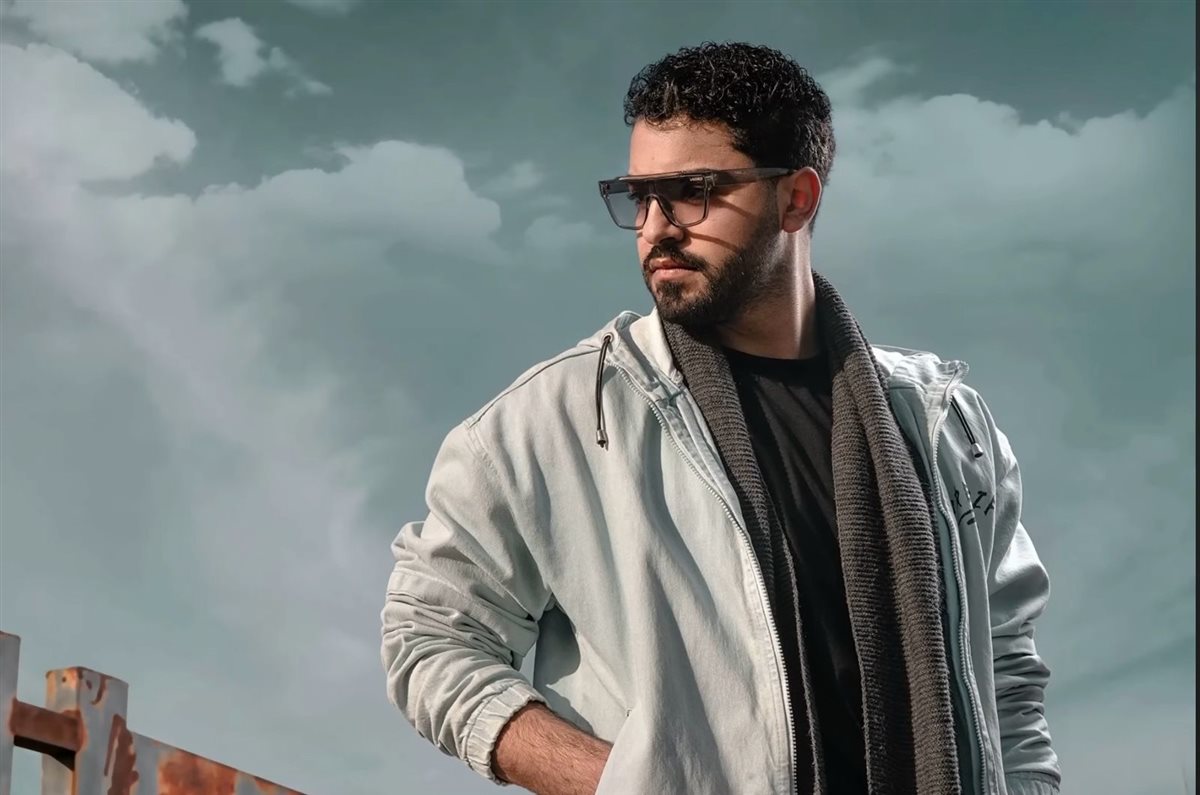 <strong>منير زايد</strong>