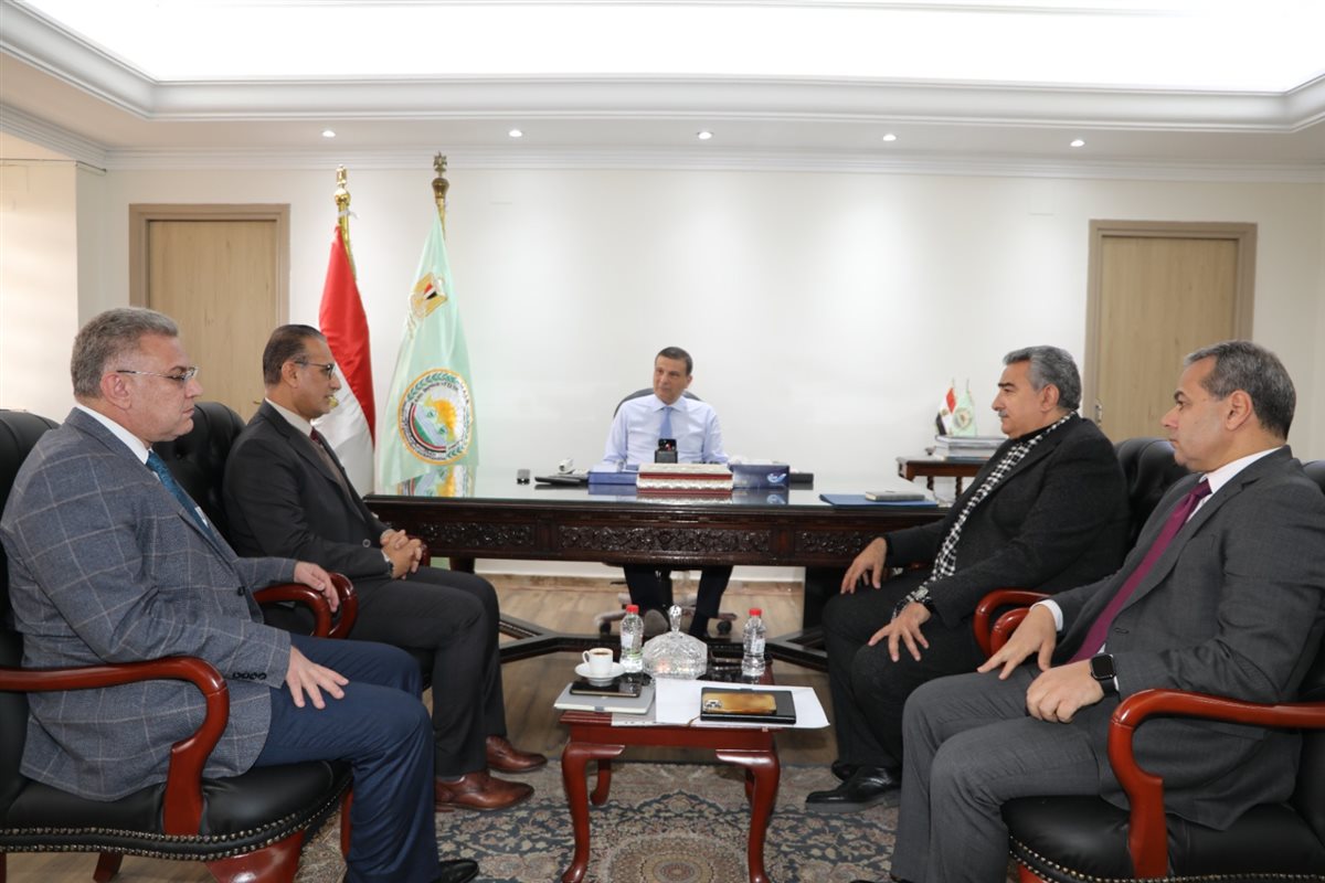 وزير الزراعة واستصلاح الأراضي