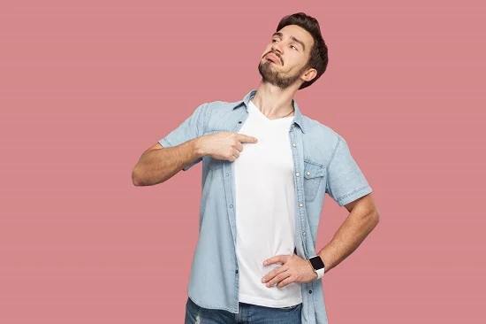<strong>يعبر عن الشخص المتسلط</strong>