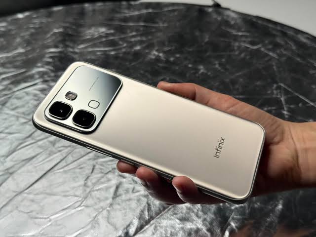هاتف انفينكس Note Edge