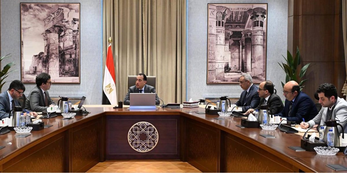 رئيس الوزراء ووزير الثقافة