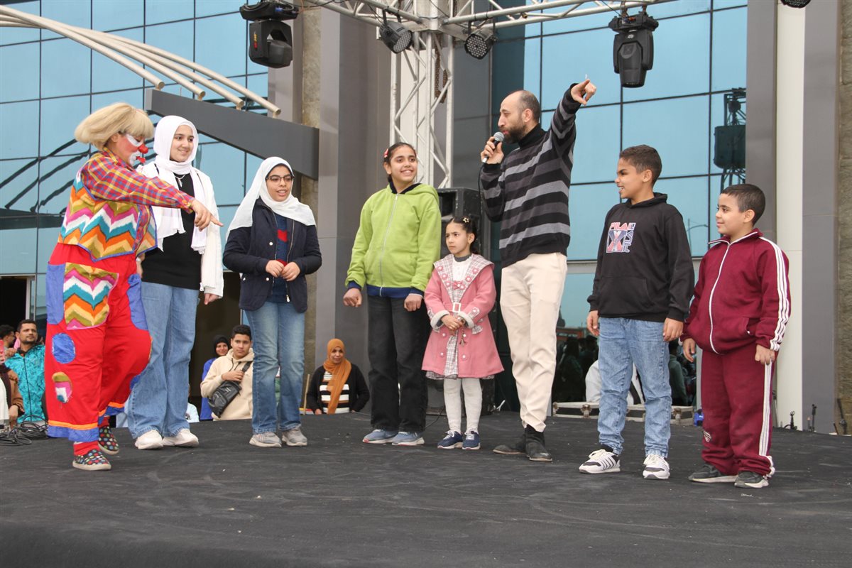 <strong>تقديم عرض «الأرجواز»</strong>