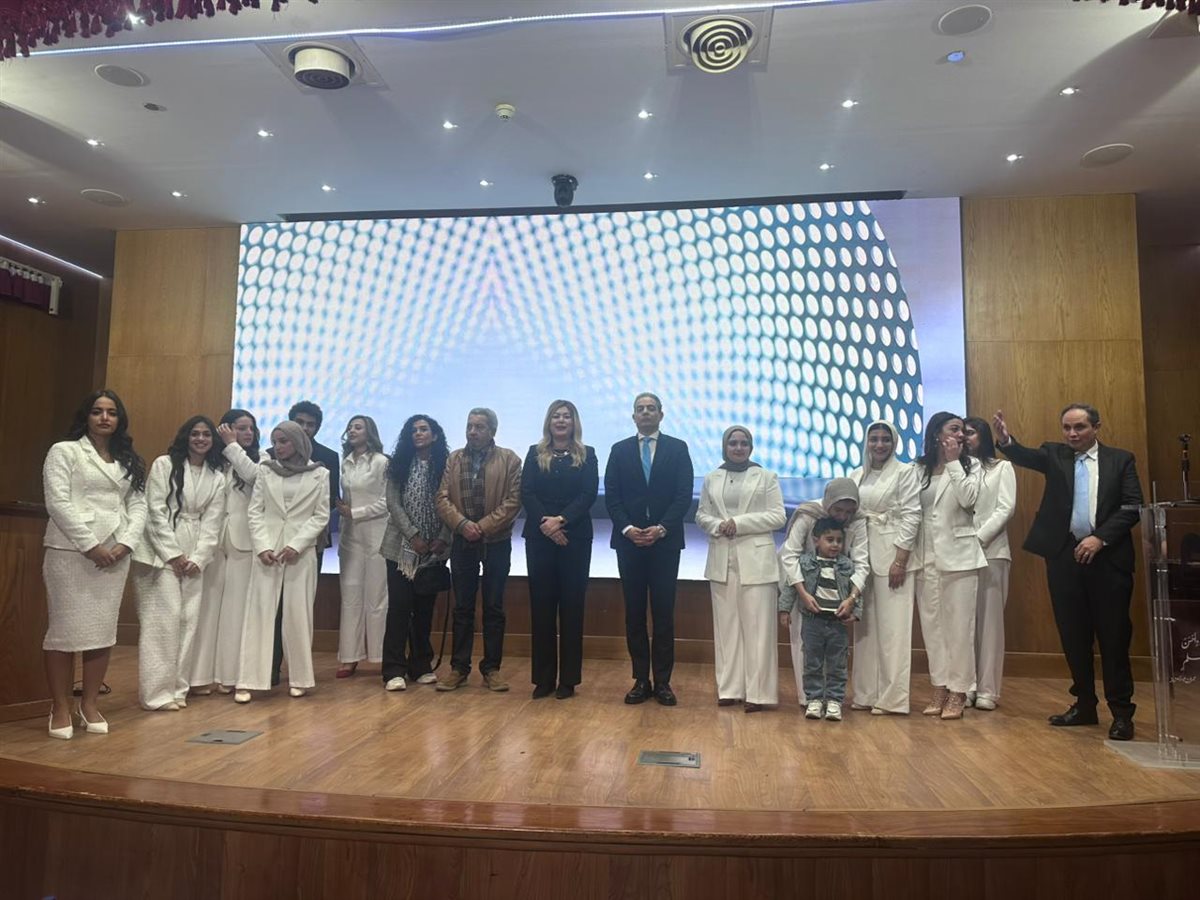 <strong>تكريم طارق سعده نقيب الإعلاميين</strong>