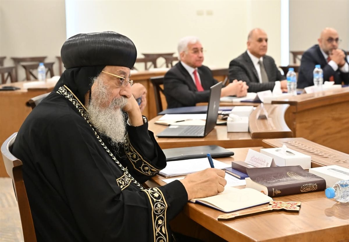البابا تواضروس يلتقي ممثلي المعاهد الكنسية