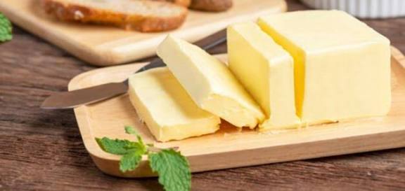 طريقة عمل الزبدة&nbsp;