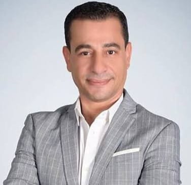 <strong>المخرج هشام عطوة</strong>