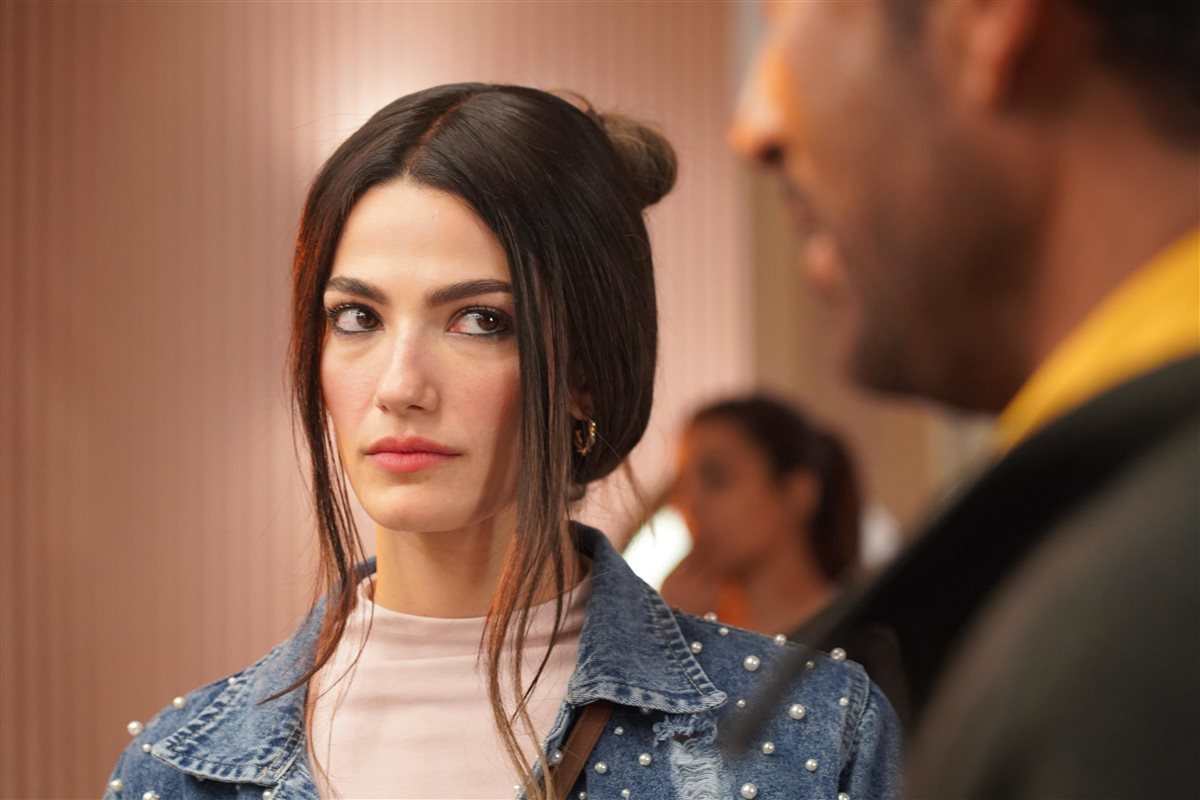 <strong>مسلسل إفراج</strong>