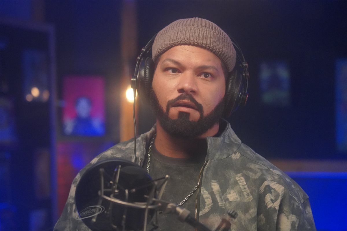 <strong>مسلسل “إفراج”</strong>