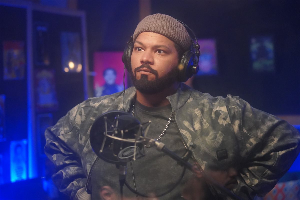 <strong>مسلسل “إفراج”</strong>