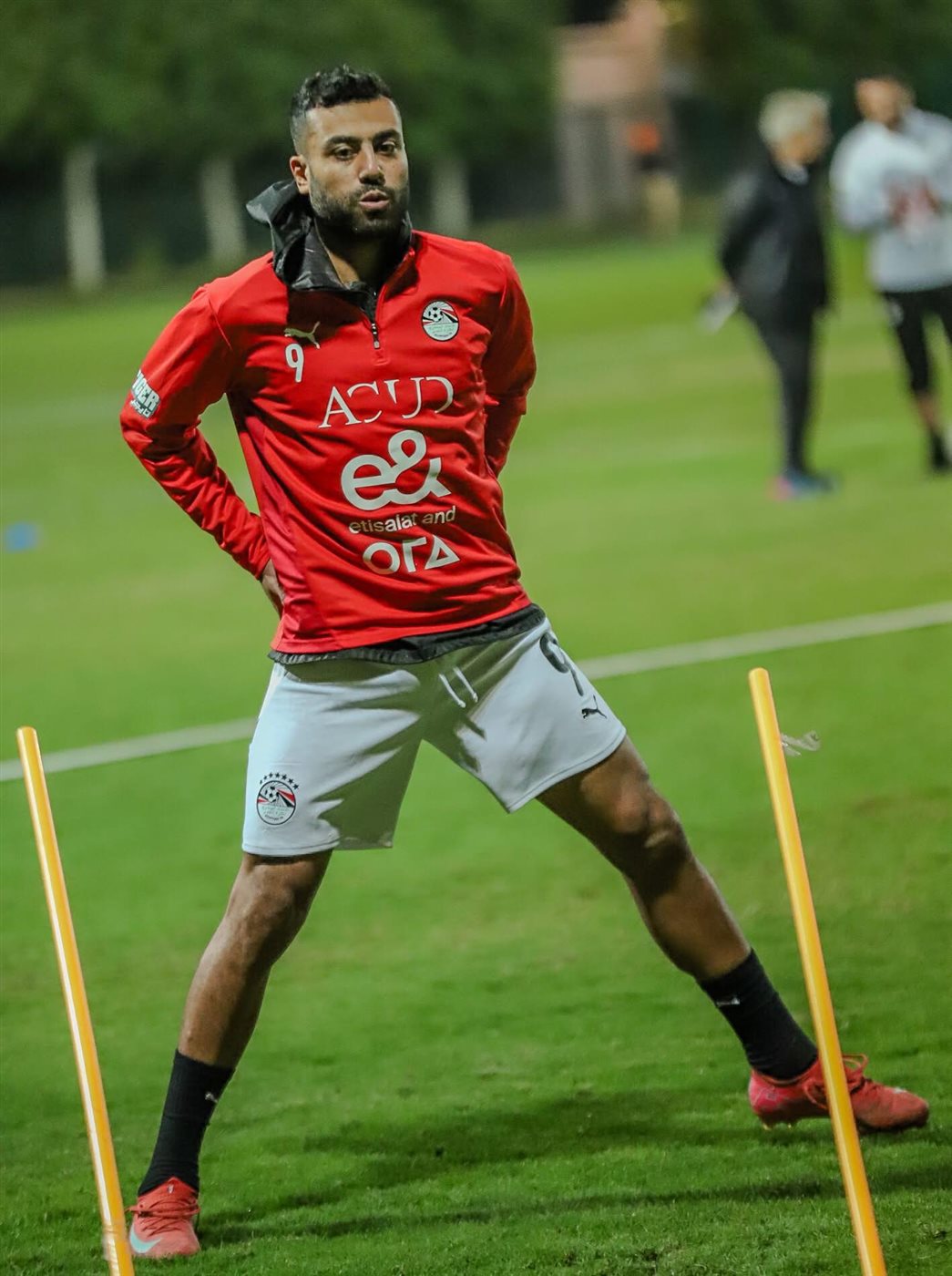 حسام حسن