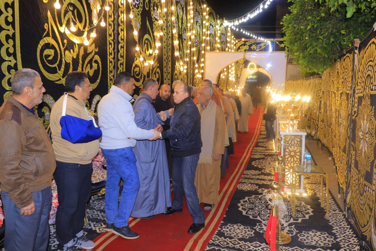 <strong>عزاء والد الإعلامية نهال طايل</strong>