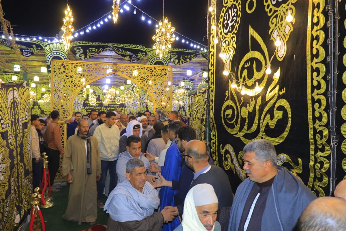 <strong>عزاء والد الإعلامية نهال طايل</strong>