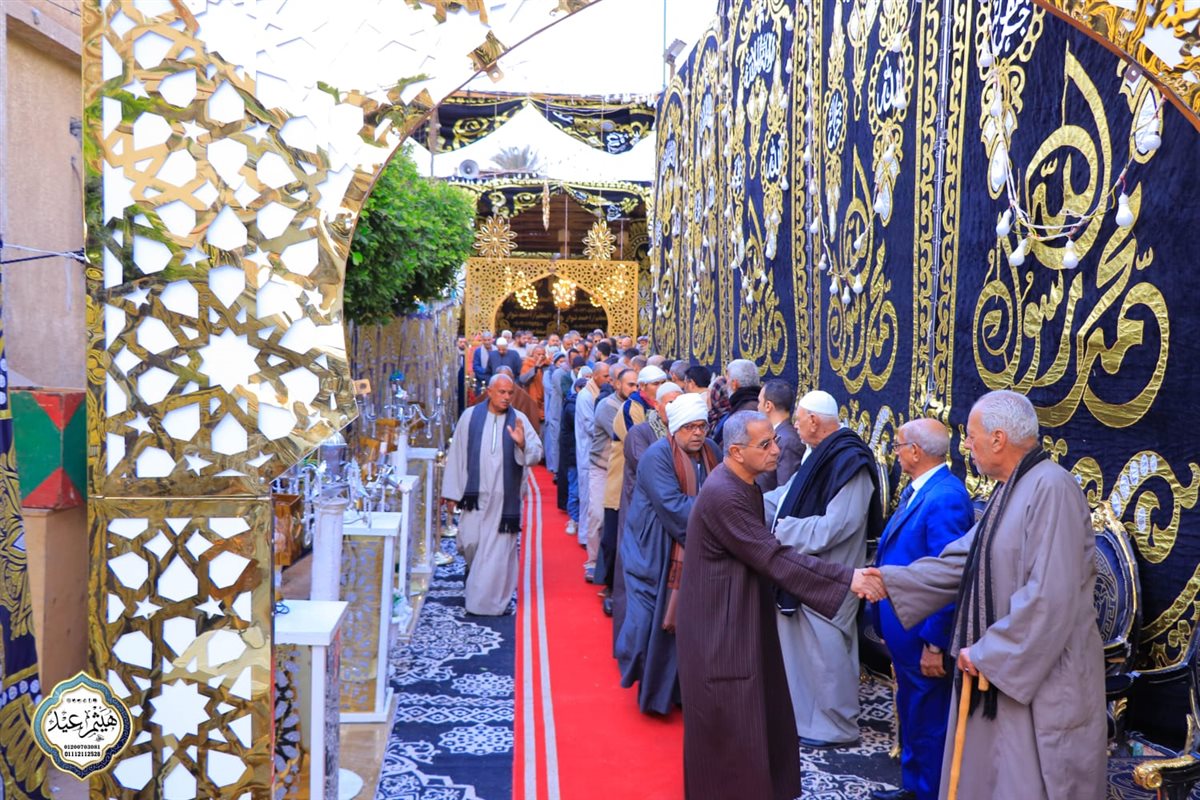 <strong>عزاء والد الإعلامية نهال طايل</strong>