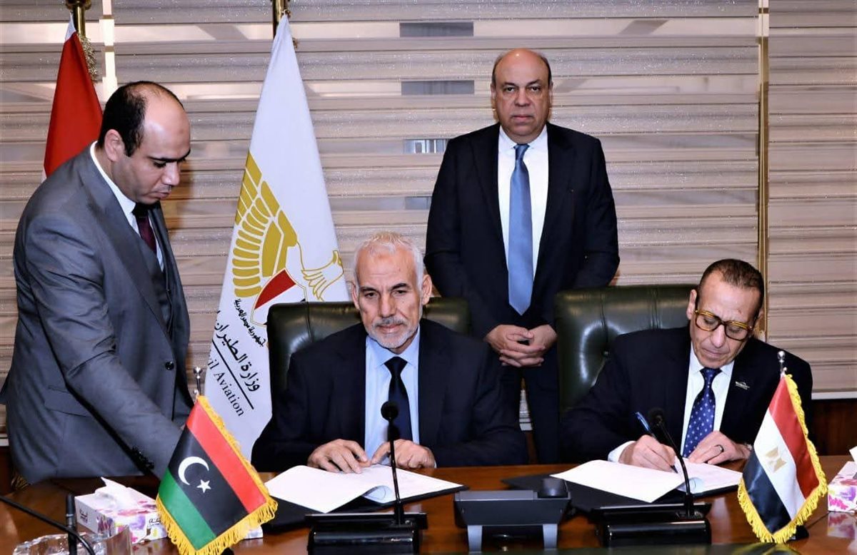 وزير الطيران المدني
