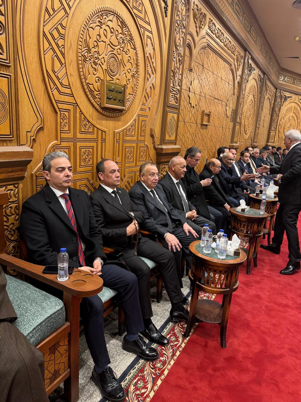 <strong>عزاء شيخ الإذاعيين فهمي عمر</strong>